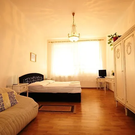 Berg 3* Praha