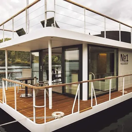 Hotel na wodzie Vipliving Houseboat