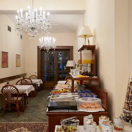 Hotel Fleur De Lis