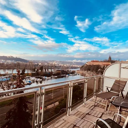 Panorama Podolske Nabrezi Prag