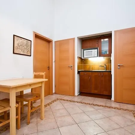 Metropolitan Studios Apartment *