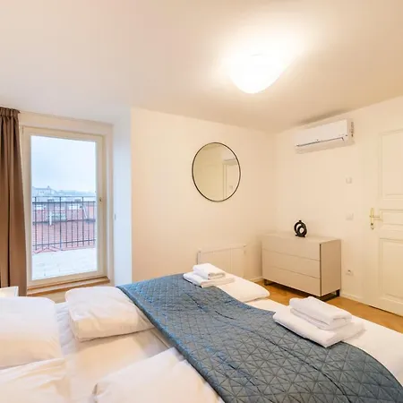 Petrin Tower Aparthotel 4*