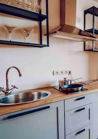 Lovely 3bd - Rooftop - Jacuzzi&sauna Apartment *