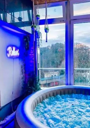 Lovely 3bd - Rooftop - Jacuzzi&sauna *