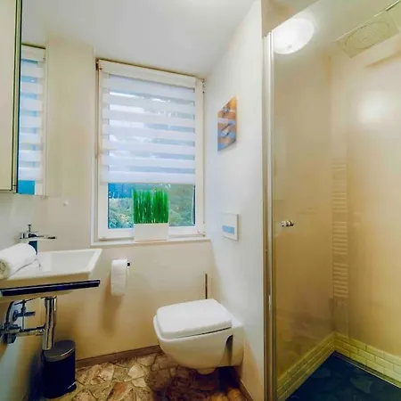 Apartment Lovely 3bd - Rooftop - Jacuzzi&sauna Prag