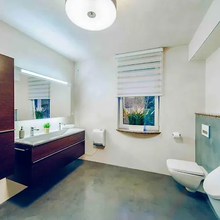 Lovely 3bd - Rooftop - Jacuzzi&sauna Apartment *