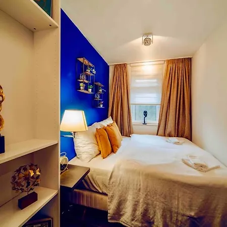 Lovely 3bd - Rooftop - Jacuzzi&sauna Apartment *