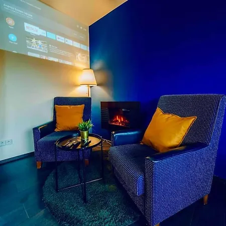 Lovely 3bd - Rooftop - Jacuzzi&sauna Prag