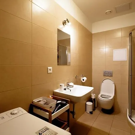 Snajder Apartment, 15min To Old Centre, Self-check In, Free Wifi Apartman *