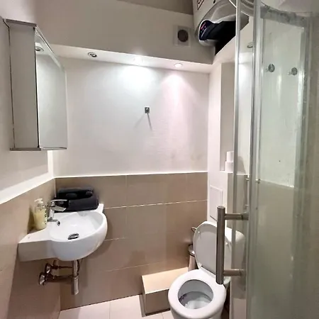 Apartament Quiet Close To Center