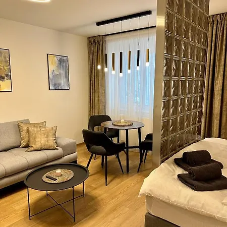 Apartment Panenska *