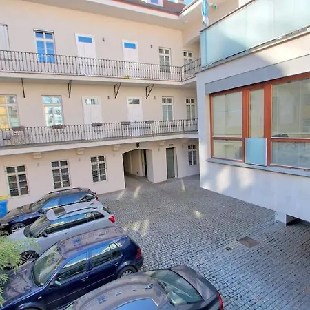 Auriapartments Karlin 2kk S Terasou A Parkovanim *