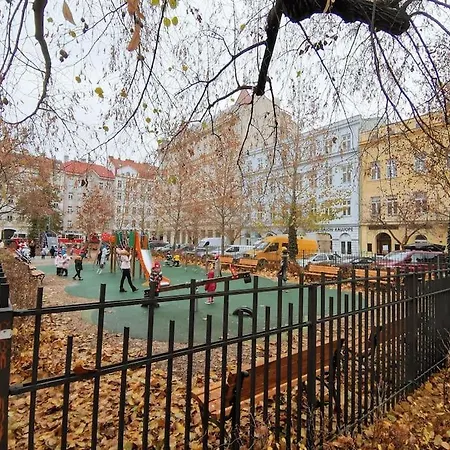 Auriapartments Karlin 2kk S Terasou A Parkovanim Prague