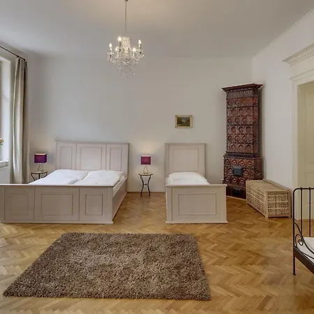 Old Town Square Hotel apartamentowy