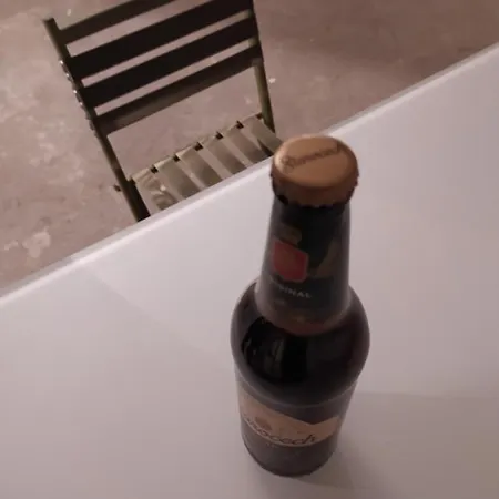 Wine And Beer Club House Cellar With Ping Pong, Karaoke, Board Games, Lan Party, Bike Lending Cool Service * Прага