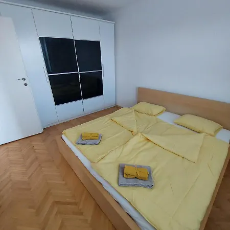 Bed & Breakfast View Of Praga