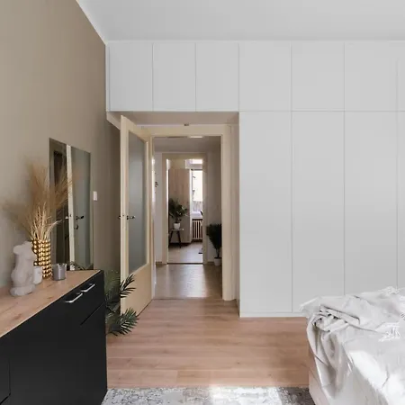 Deluxe In Old Town By Days Apartment *