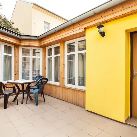 House Zizkov Отель 3*