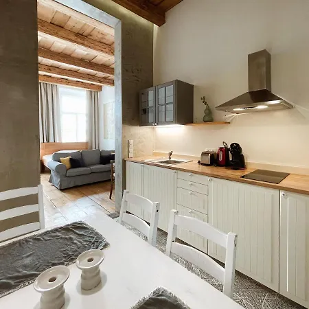 Hotel apartamentowy Old Town Square Praga
