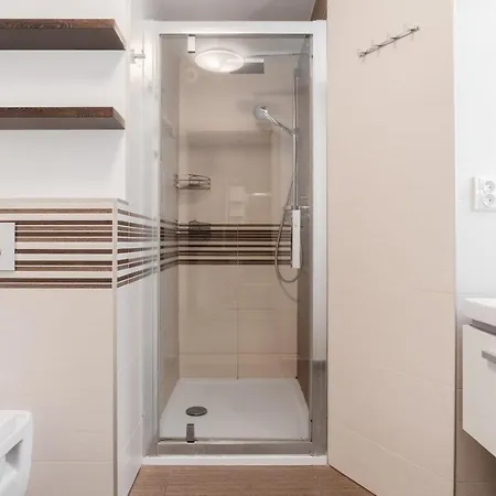 Attic Maisonette In Stresovice By Days