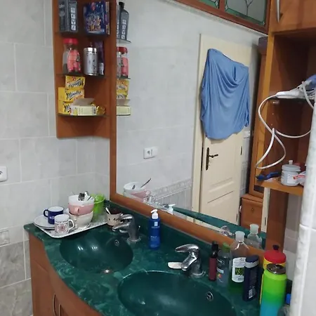 Private In Shared Luxurious Palace Like With 2 Bathrooms Including Whirlpool And Virtual Reality * プラハ