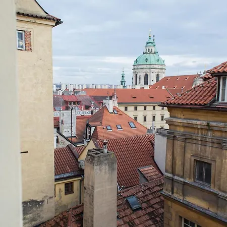 Thunovska Apartmán *