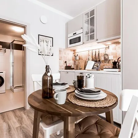 Nove Studio Safari /rezidence Harfistka/ O2 Arena 아파트