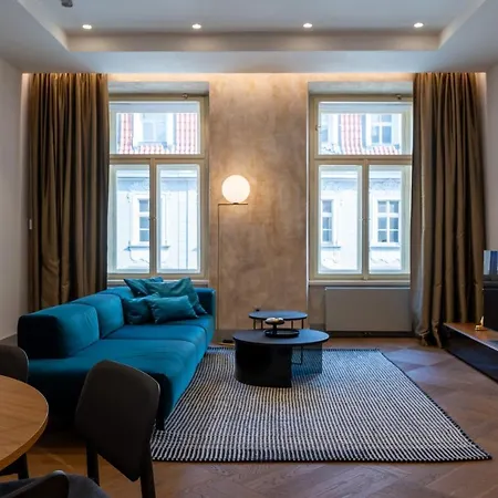 Luxury Old Town Apt, Parking Prague
