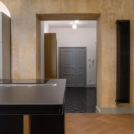 Apartment Luxury Old Town Apt, Parking *