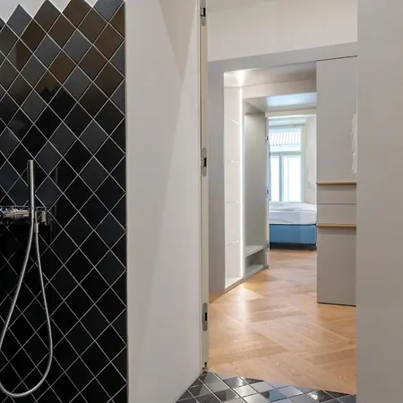 Luxury Old Town Apt, Parking Apartment *