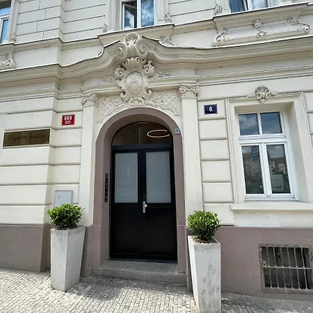 Figaro Aparthotel 4*