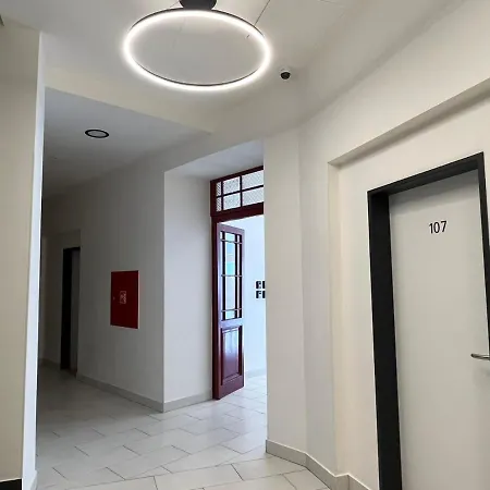 Figaro Aparthotel 4*
