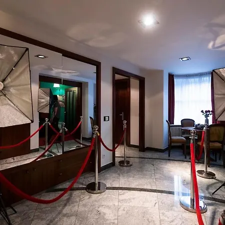 Private Casino Royal * Prague