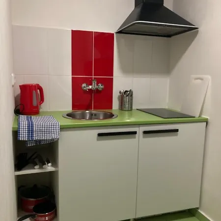 Capsule Zizkov Tower Hostal
