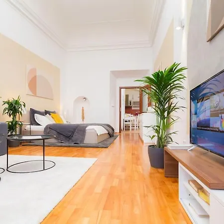 Lovely Historical In Mala Strana - N1st شقة