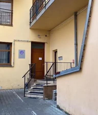 Spacious 6min From The Dancing House * Prague