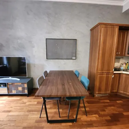 Spacious 6min From The Dancing House * Prague
