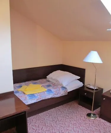 Victor Hotell 3*