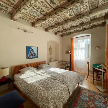 Cool Historical 1 Bedroom In Mala Strana Apartment Prague
