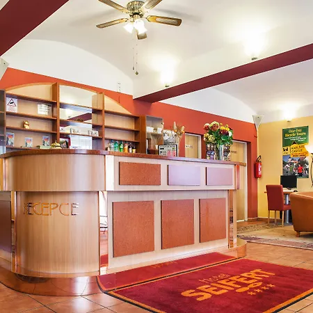 Hotell Seifert 4*