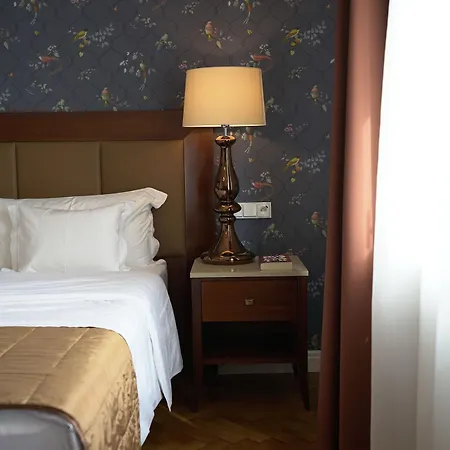 Esplanade Hotel