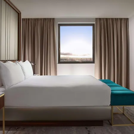 Hilton 5*