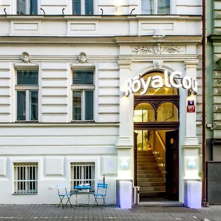 Royal Court Hotell