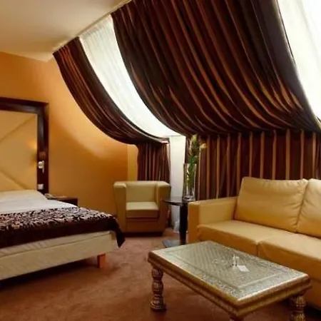 Otel Elephant Design 4*