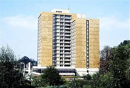 Krystal Hotel 3*