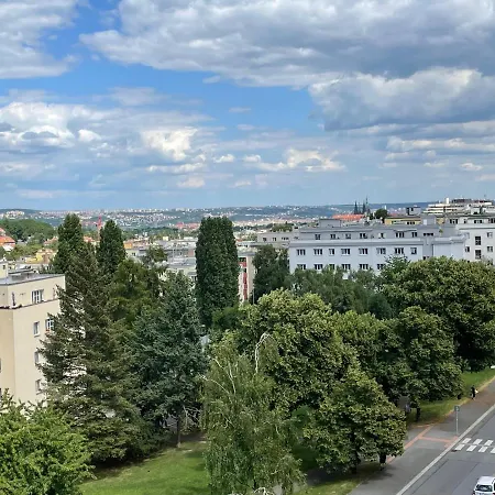 Light Cozy Flat Large Terrace Near Castle Apartment Prague