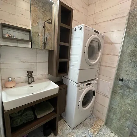 Vantisch Apartment