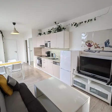 Cozy With Big Terrace In - Karlin Apartmán Praha
