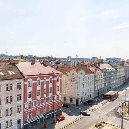 Brand New #71 With Free Secure Parking In The Center Apartament