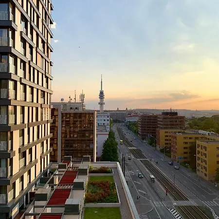 The Dawn Towers Zizkov Apartment Prague